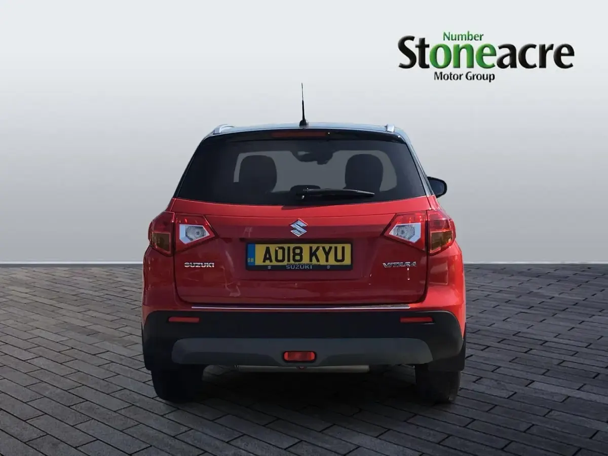 Used Suzuki Vitara SZ-T 120 HP (88 kW) 2018 Multicolour SUV
