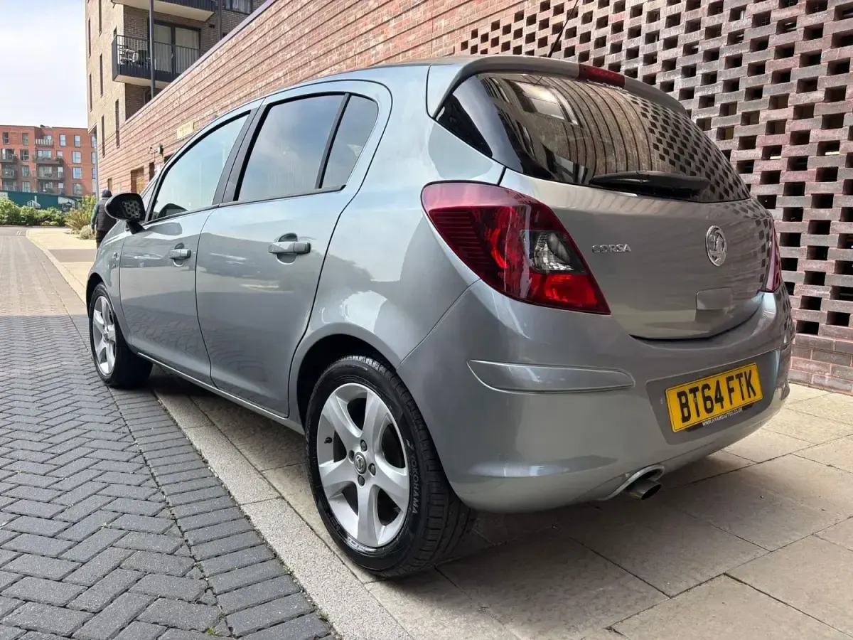 Usado Vauxhall Corsa 2014 Prateado Citadino