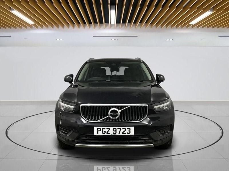 Used Volvo XC40 Momentum 150 HP (110 kW) 2020 Black SUV