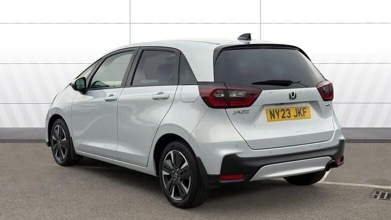 Used Honda Jazz Advance 122 HP (89 kW) 2023 White Hatchback