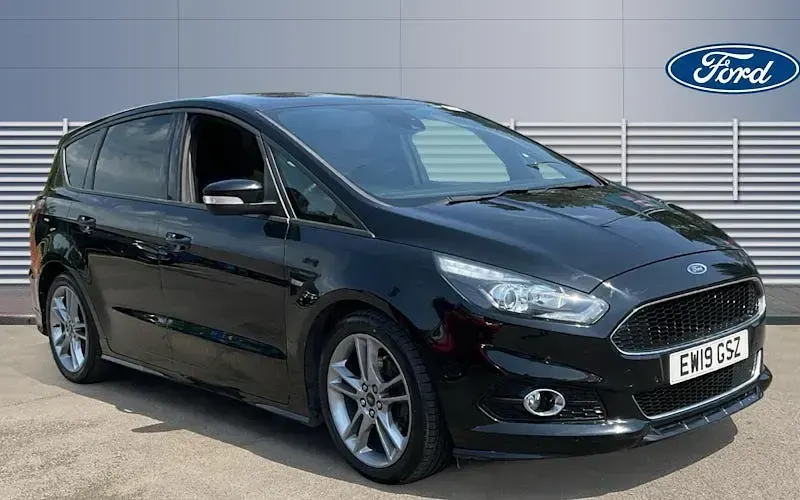 Käytetty Ford S-MAX ST-Line 190 HP (139 kW) 2019 Tila-auto