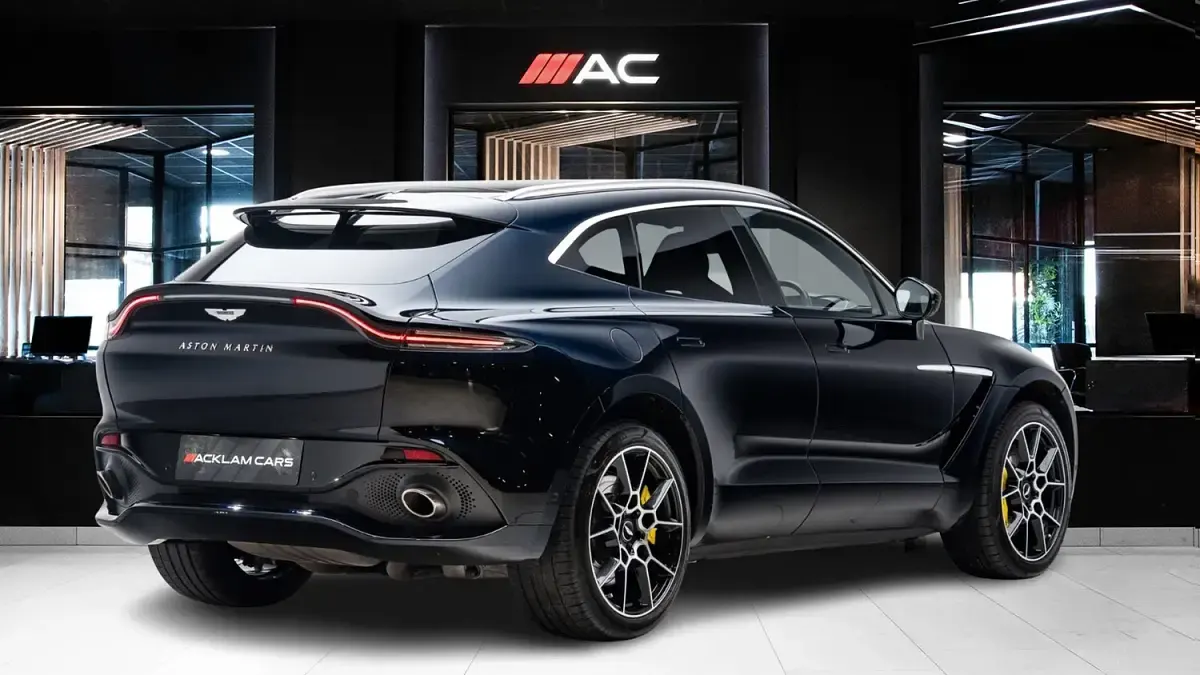 Used Aston Martin DBX 542 HP (398 kW) 2022 Black SUV