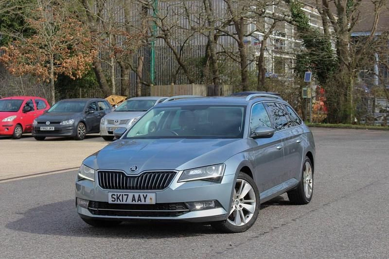 Used Skoda Superb SE L Executive 150 HP (110 kW) 2017 Grey Estate