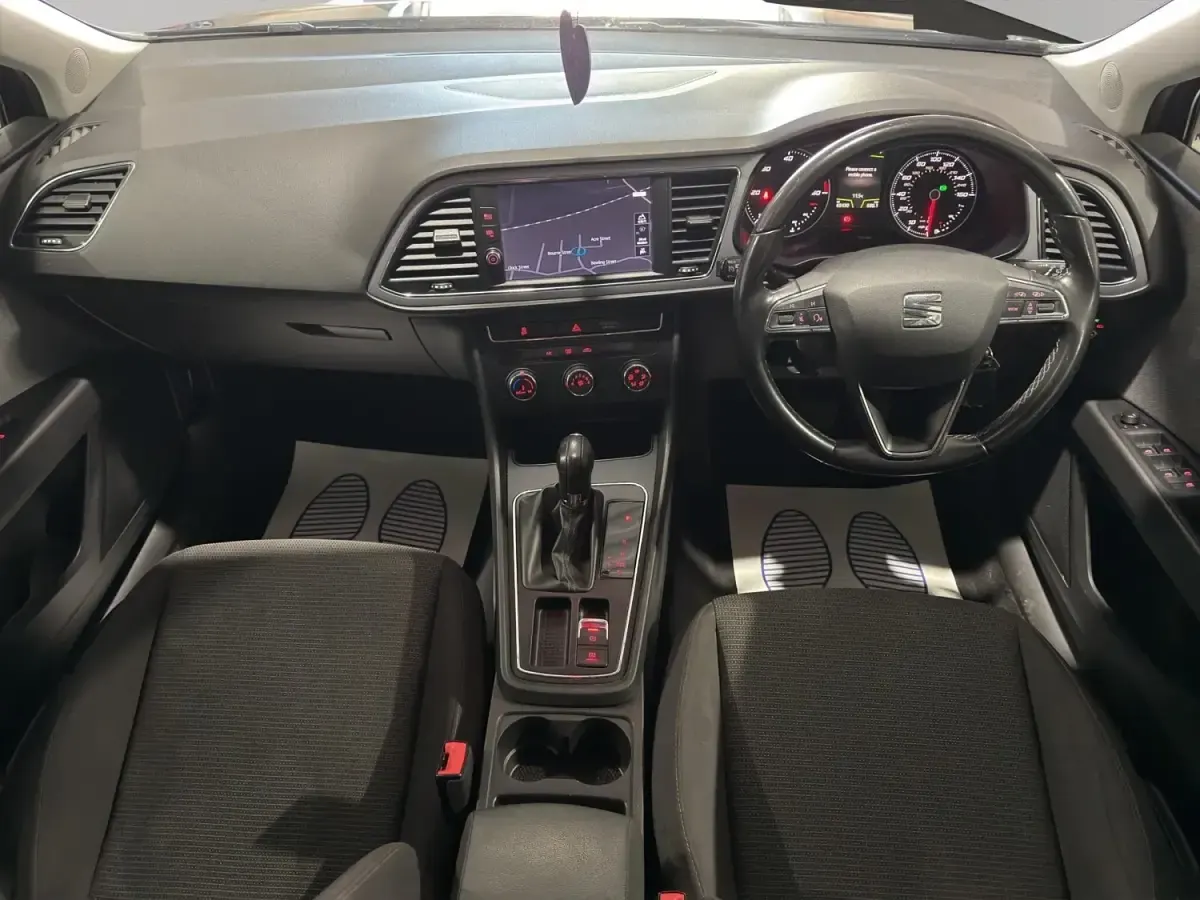 Begagnad Seat Leon ST SE Dynamic 110 HK (80 kW) 2017 Lila Kombi