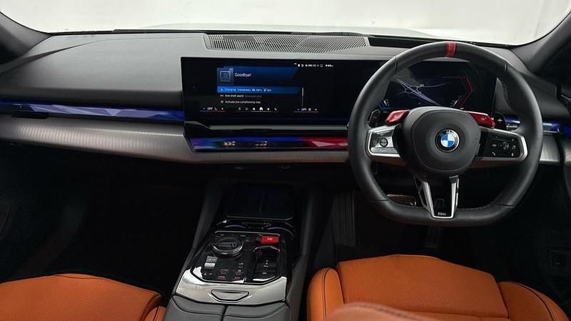 Used BMW M5 Comfort Edition 727 HP (534 kW) 2025 Green Estate