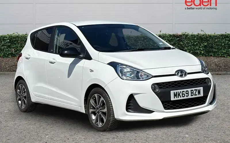 Used Hyundai i10 67 HP (49 kW) 2019 Hatchback
