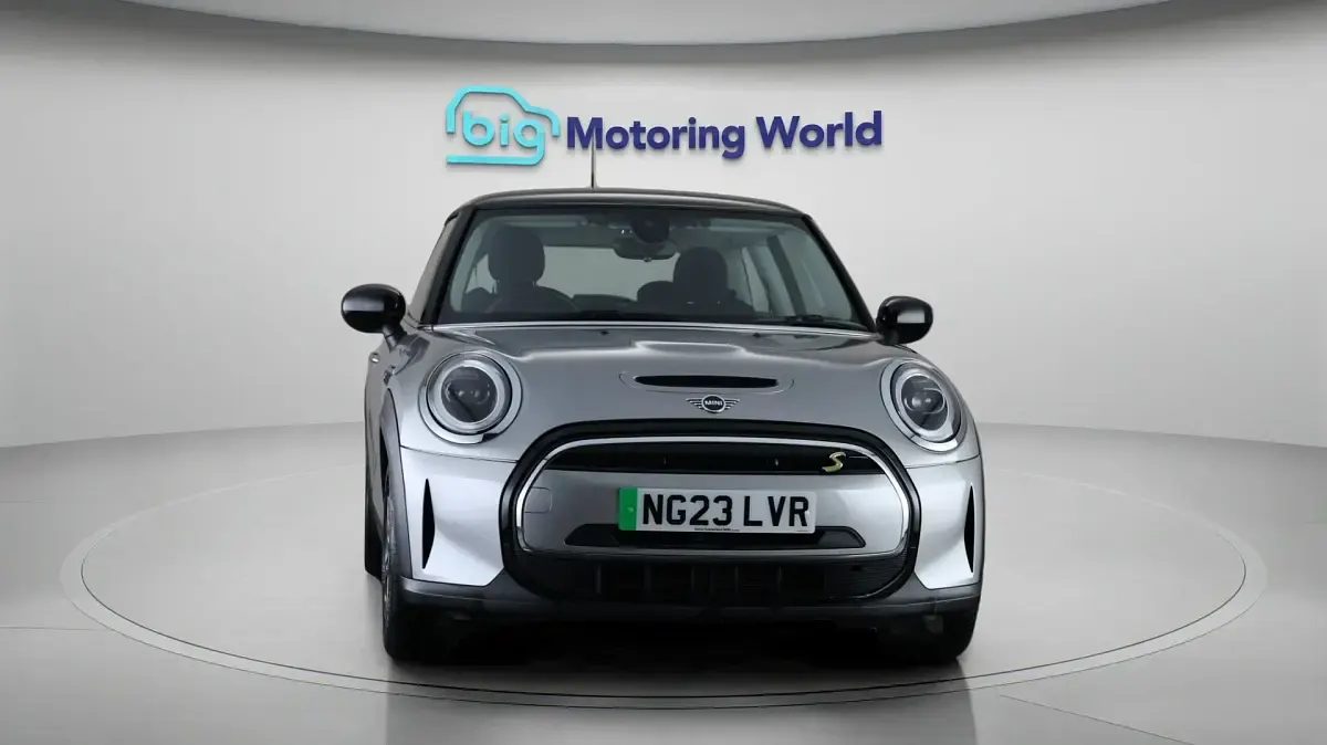 Used Mini Cooper SE Hatch 135 kW (184 HP) 2023 Hatchback