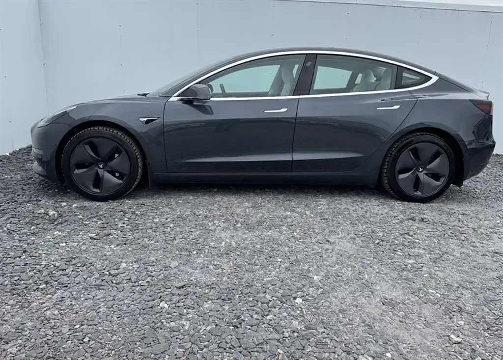 Used Tesla Model 3 Performance 461 kW (627 HP) 2019 Grey Sedan