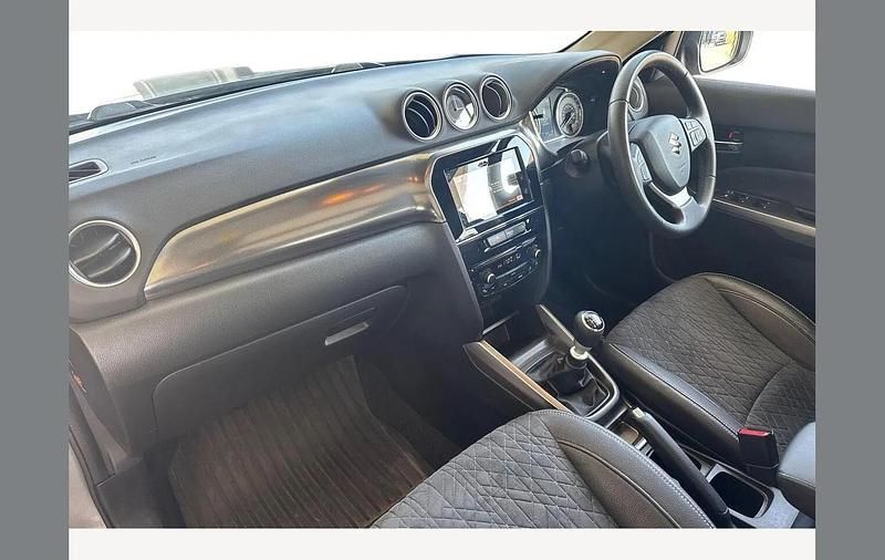 Used Suzuki Vitara SZ5 140 HP (102 kW) 2018 Grey SUV