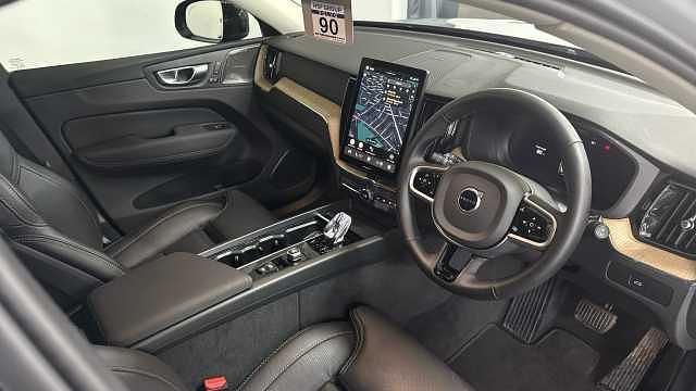 Usado Volvo XC60 Plus 247 HP (181 kW) 2026 SUV