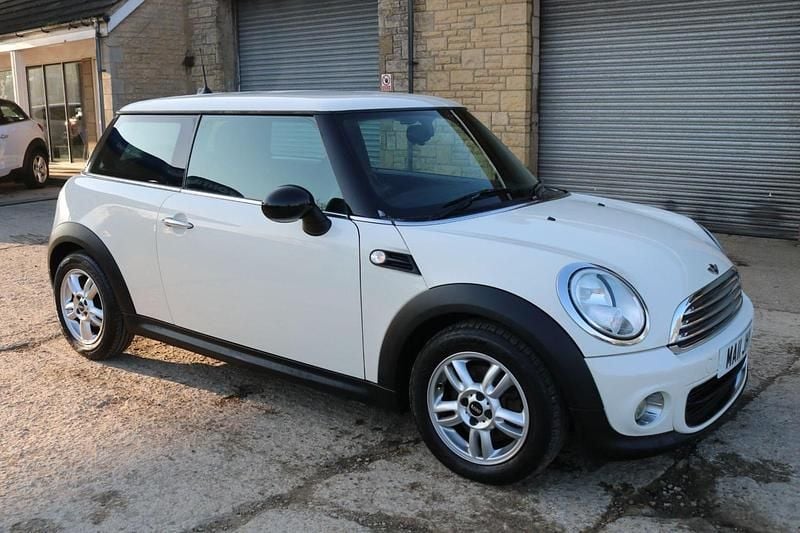Used Mini ONE Hatch 2011 White Hatchback