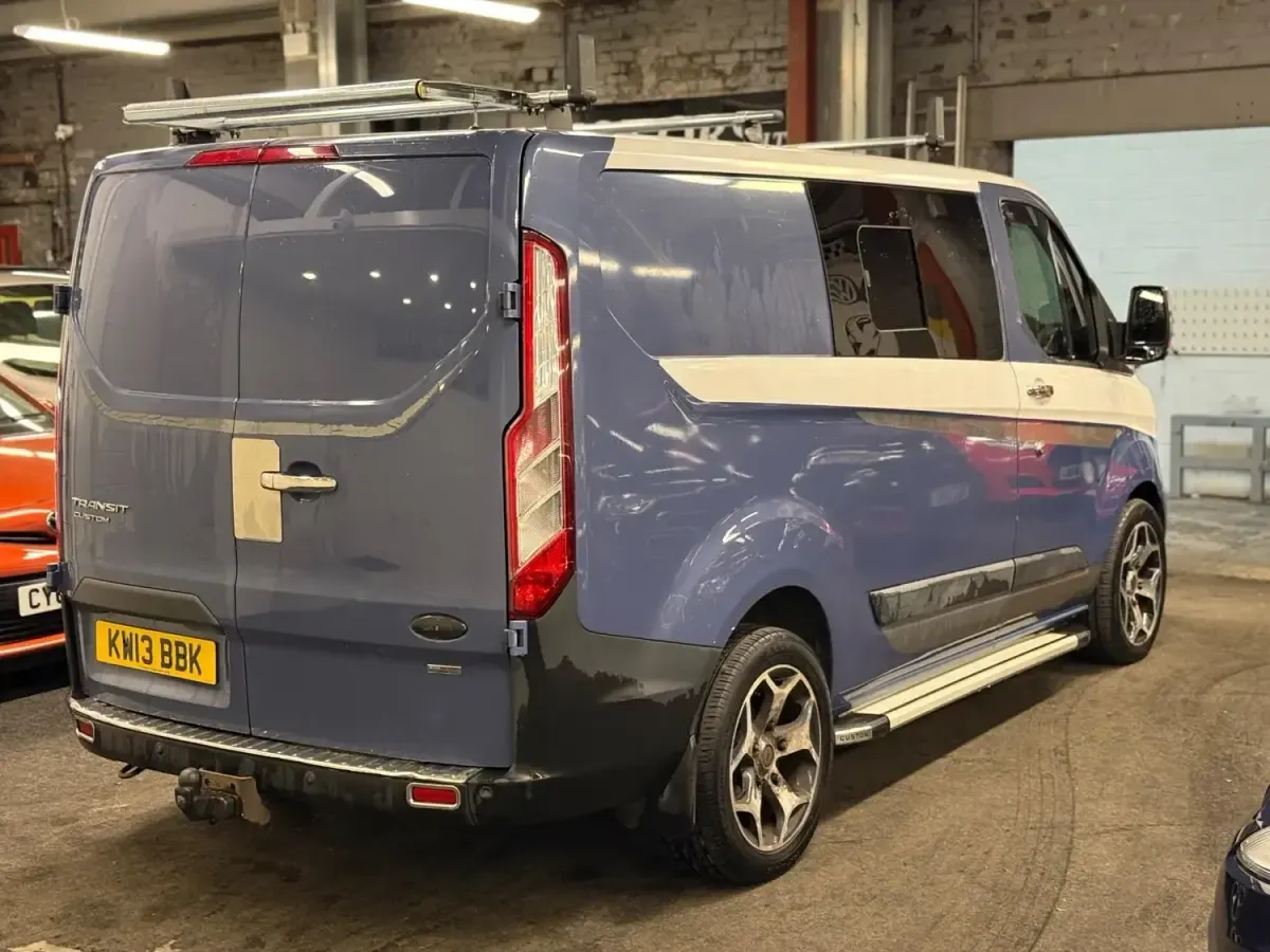 Usado Ford Transit Custom Trend 100 HP (73 kW) 2013 Azul Van