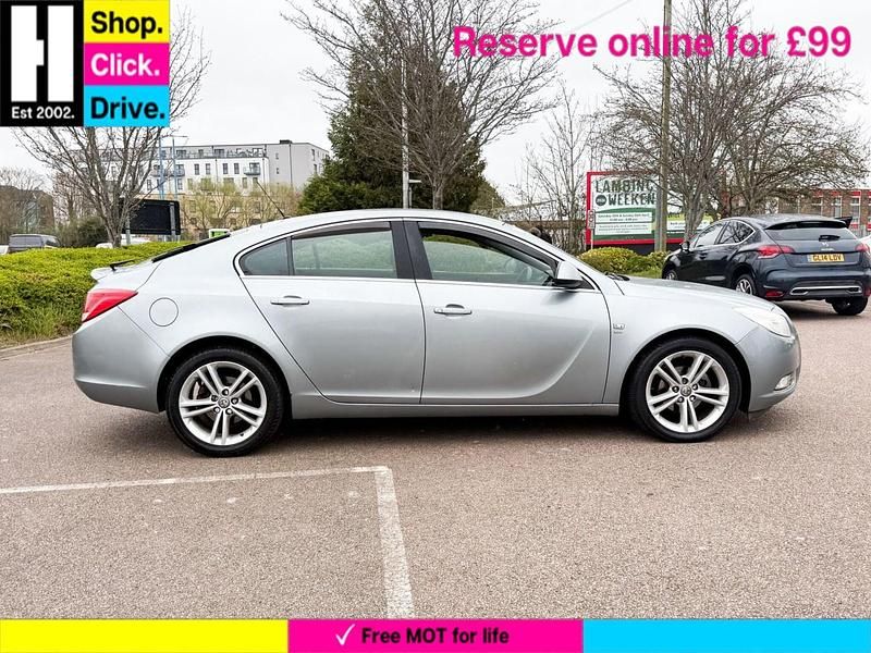 Second-hand Vauxhall Insignia SRi 160 CP (117 kW) 2011 Argintiu Hatchback