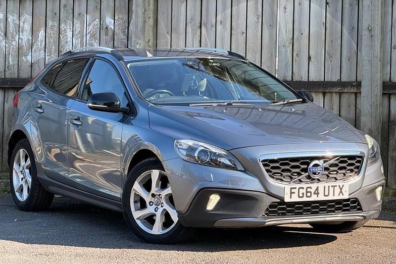 Used Volvo V40 CC 115 HP (84 kW) 2014 Estate
