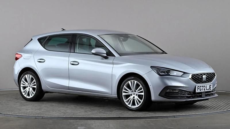 Silver Used 2022 Seat Leon SE Dynamic Hatchback | £11,198 (Fair price) - Image 1/4