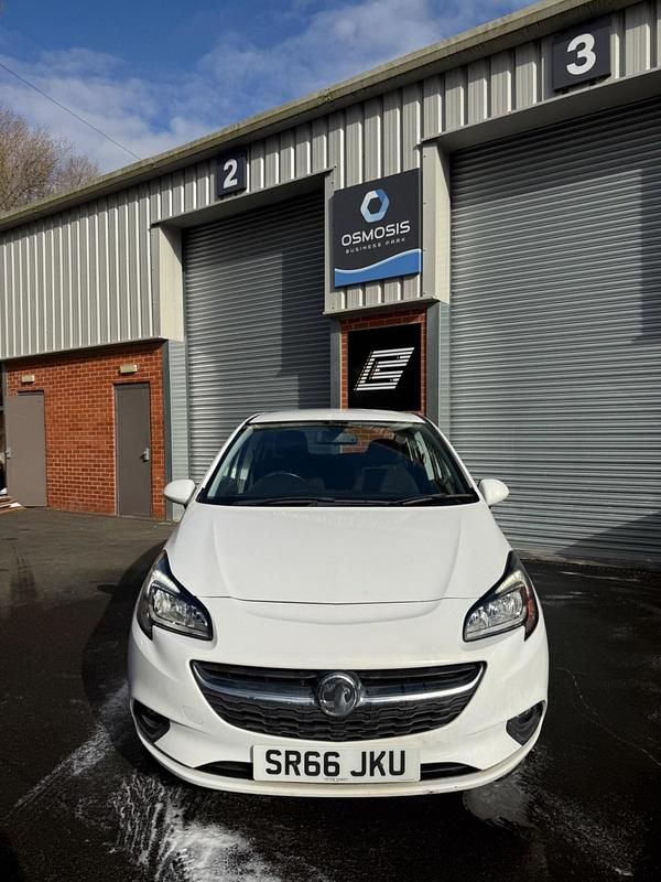 Used Vauxhall Corsa 2017 White Hatchback