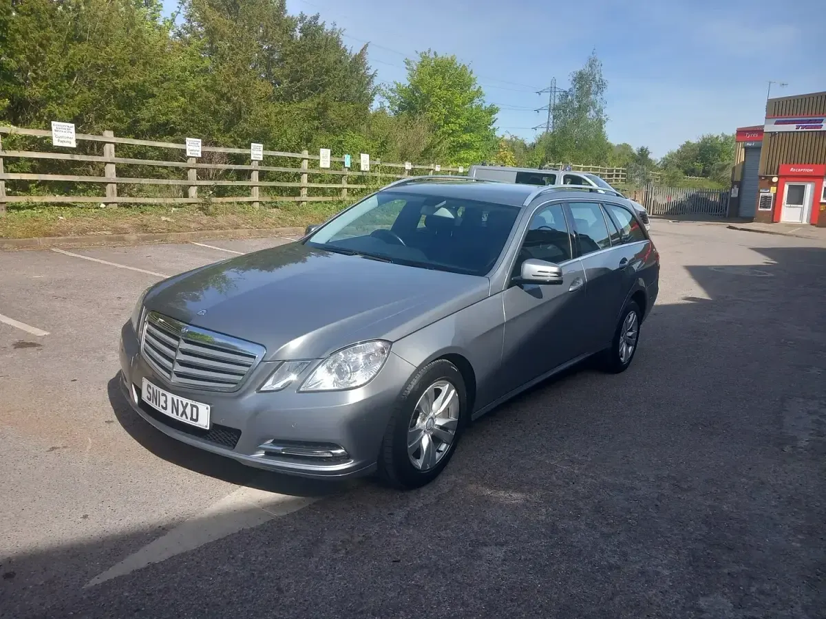 Used Mercedes E220 SE 170 HP (125 kW) 2013 Silver Estate