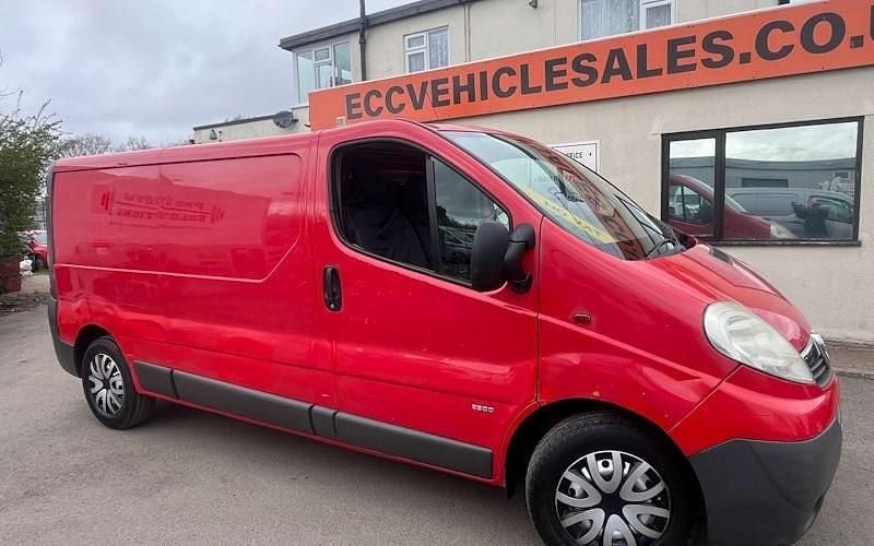 Used Vauxhall Vivaro 90 HP (66 kW) 2013 Red MPV