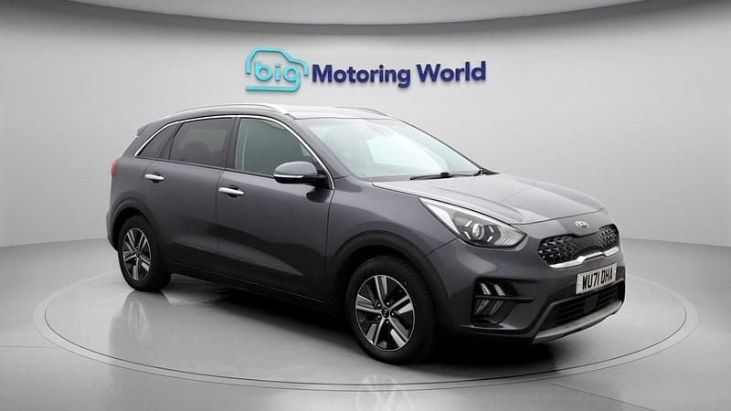Used Kia Niro 141 HP (103 kW) 2021 Grey SUV