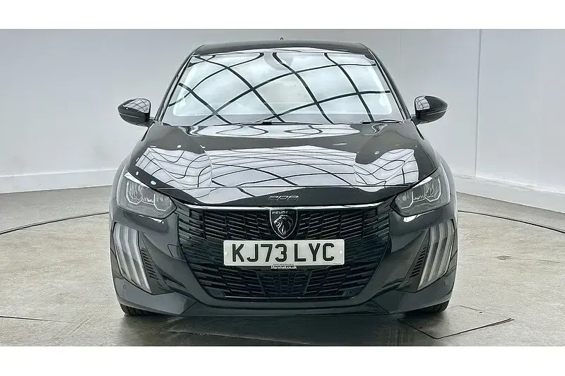 Used Peugeot 208 Allure 101 HP (74 kW) 2024 Black Hatchback