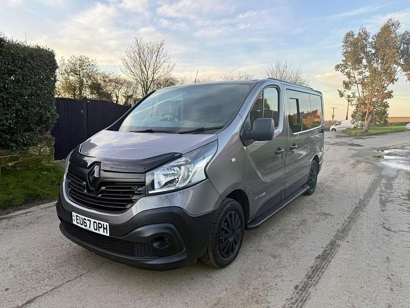 Used Renault Trafic Business 2017 Grey MPV