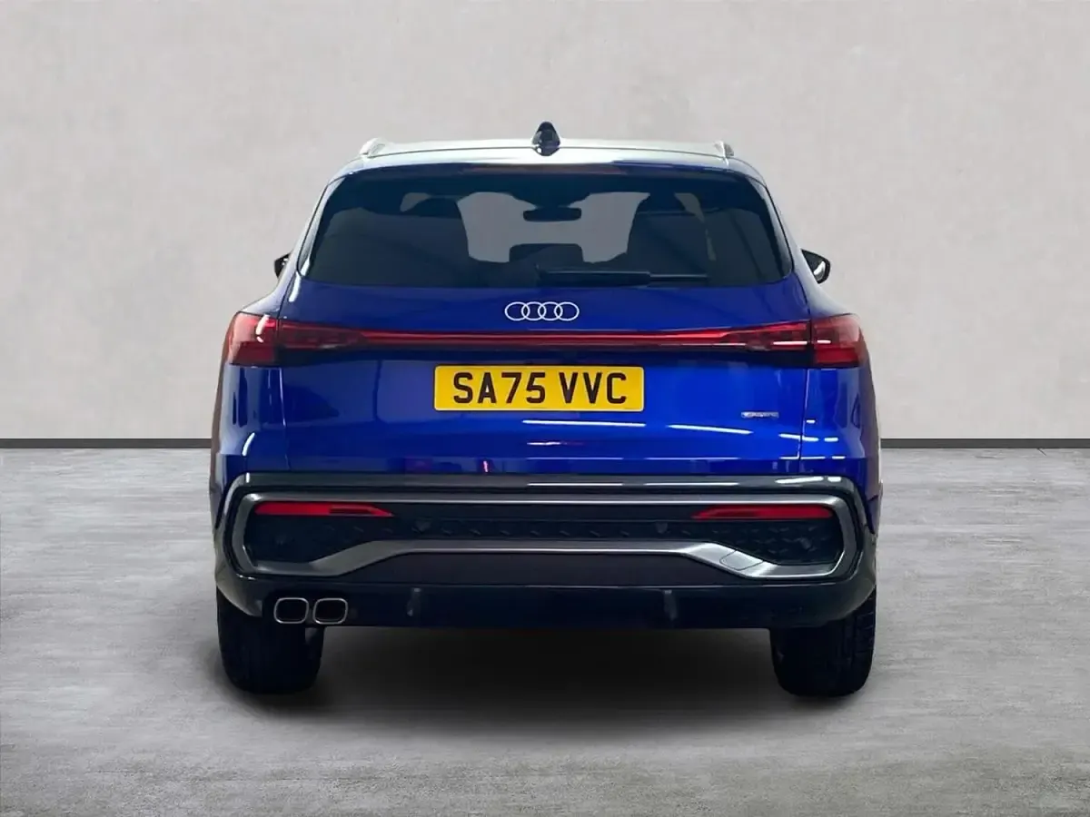 Usado Audi Q5 S-Line 204 HP (150 kW) 2025 Azul SUV