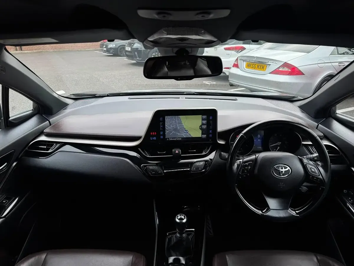Used Toyota C-HR 113 HP (83 kW) 2018 Grey SUV