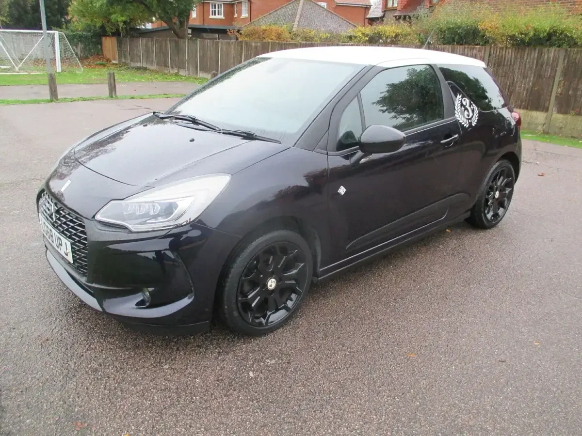 Used DS Automobiles DS3 108 HP (79 kW) 2018 Blue Hatchback