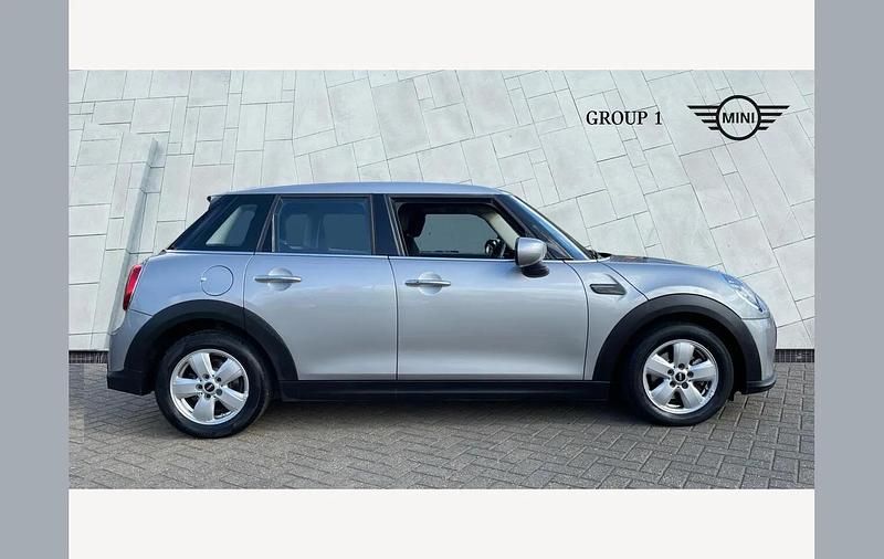 Used Mini Cooper Comfort 136 HP (100 kW) 2023 Silver Hatchback