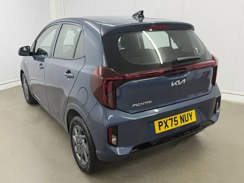 Used Kia Picanto 68 HP (50 kW) 2025 Blue Hatchback