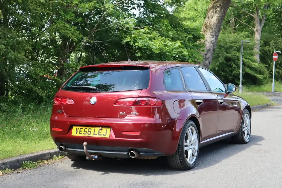 Used Alfa Romeo 159 Lusso 200 HP (147 kW) 2007 Red Estate
