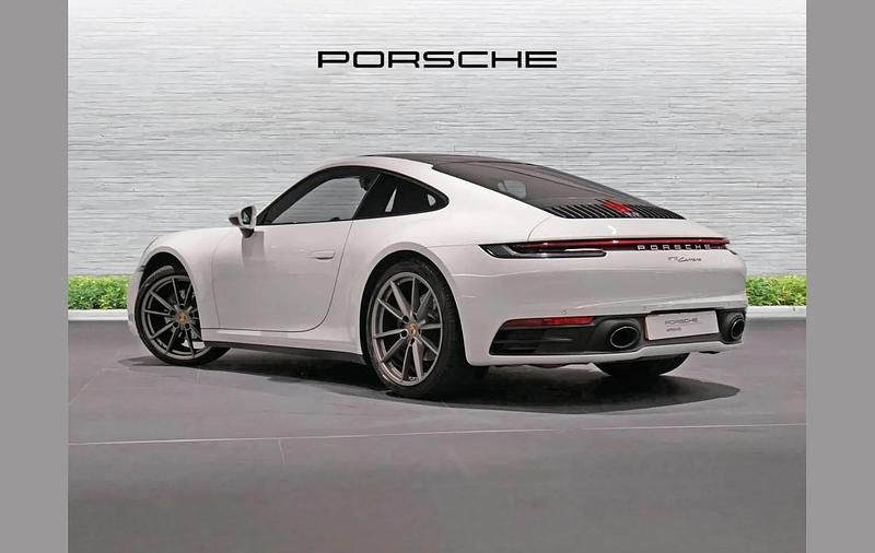 Used Porsche 911 379 HP (278 kW) 2019 White Coupe