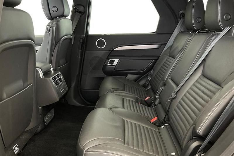 Used Land Rover Discovery 5 HSE Dynamic 350 HP (257 kW) 2024 Black SUV