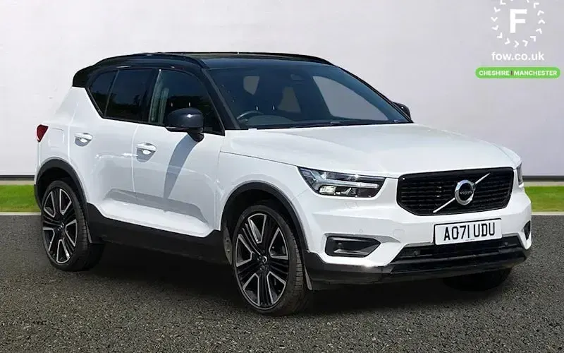 Used Volvo XC40 R-Design Pro 197 HP (144 kW) 2021 SUV