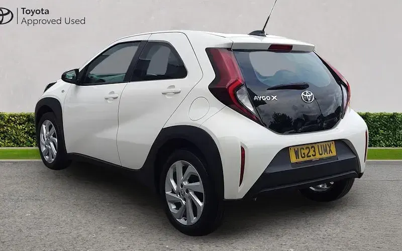 Used Toyota Aygo X PURE 72 HP (52 kW) 2025 SUV