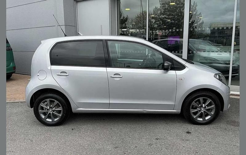 Used Seat Mii Design 58 HP (42 kW) 2016 Silver Hatchback