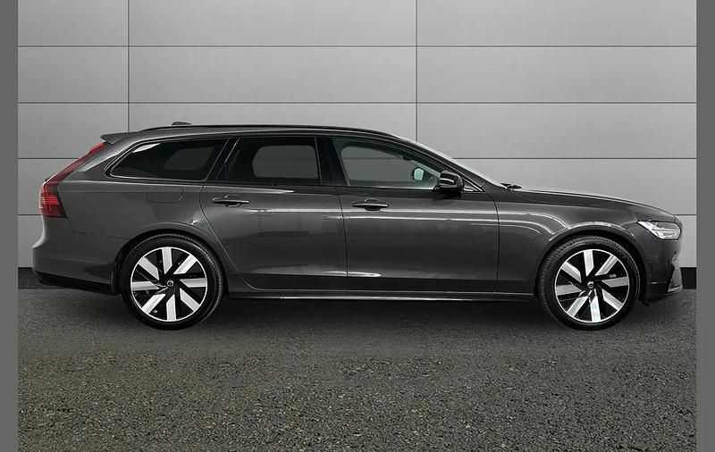 Used Volvo V90 Plus 344 HP (253 kW) 2024 Grey Estate