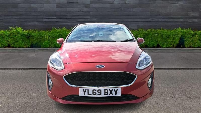 Used Ford Fiesta Trend 84 HP (61 kW) 2019 Red Hatchback