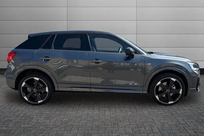 Used Audi Q2 Black Edition 150 HP (110 kW) 2021 Grey SUV