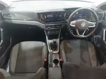 Begagnad VW Polo Life 95 HK (69 kW) 2024 Grå Halvkombi