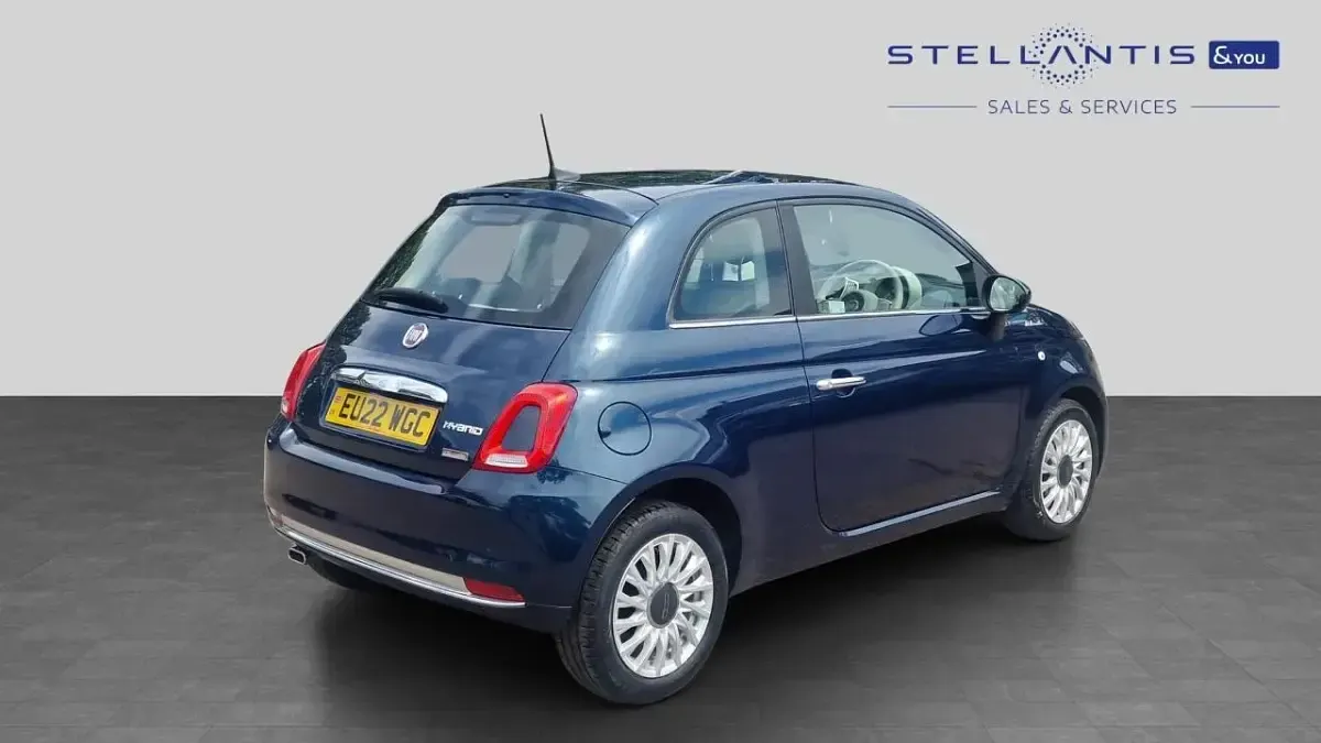 Used Fiat 500 Dolcevita 70 HP (51 kW) 2022 Blue Hatchback
