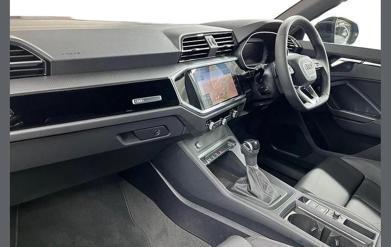 Used Audi Q3 Black Edition 150 HP (110 kW) 2025 Blue SUV