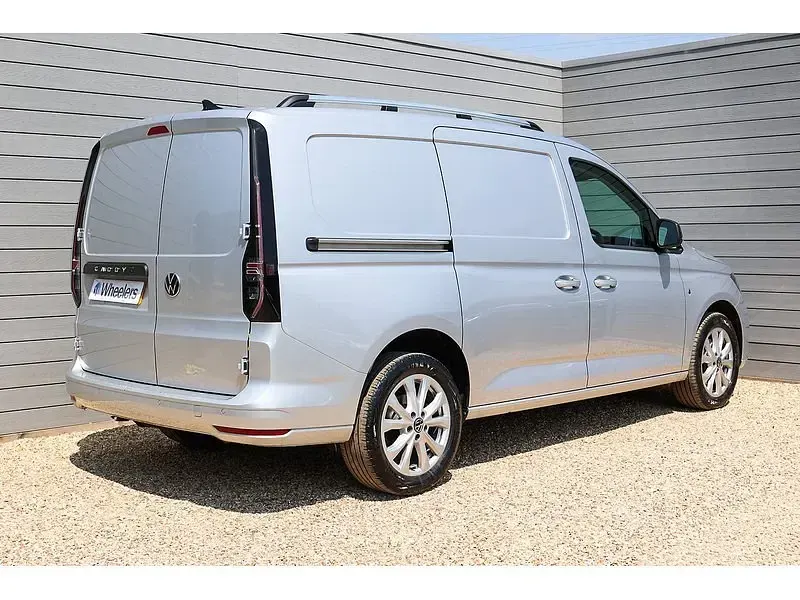 Used VW Caddy Maxi Pro 114 HP (83 kW) 2023 Silver MPV