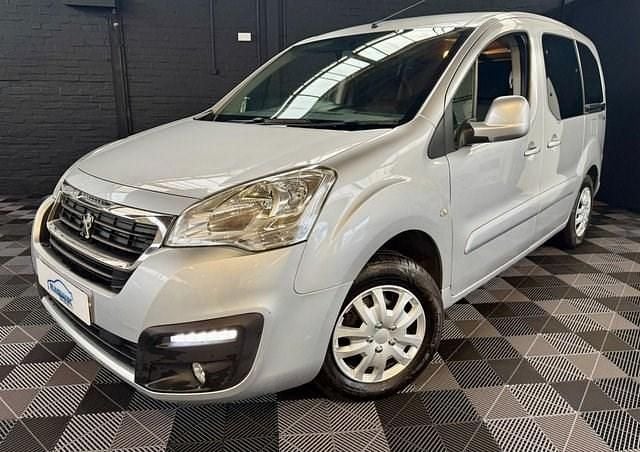 Used Peugeot Partner Tepee Allure 100 HP (73 kW) 2017 Silver MPV