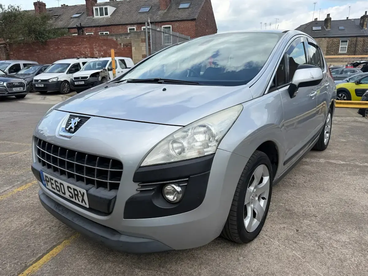 Gebraucht Peugeot 3008 Sport 112 PS (82 kW) 2010 Silber Kombi