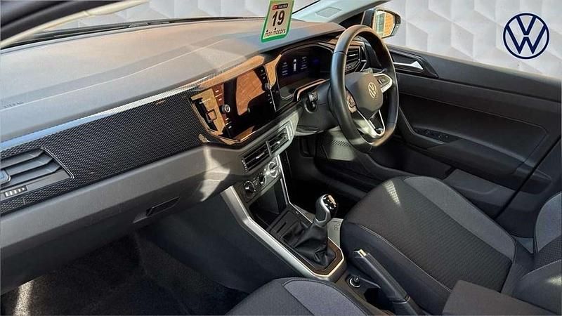 Used VW Polo Life 95 HP (69 kW) 2024 Grey Hatchback