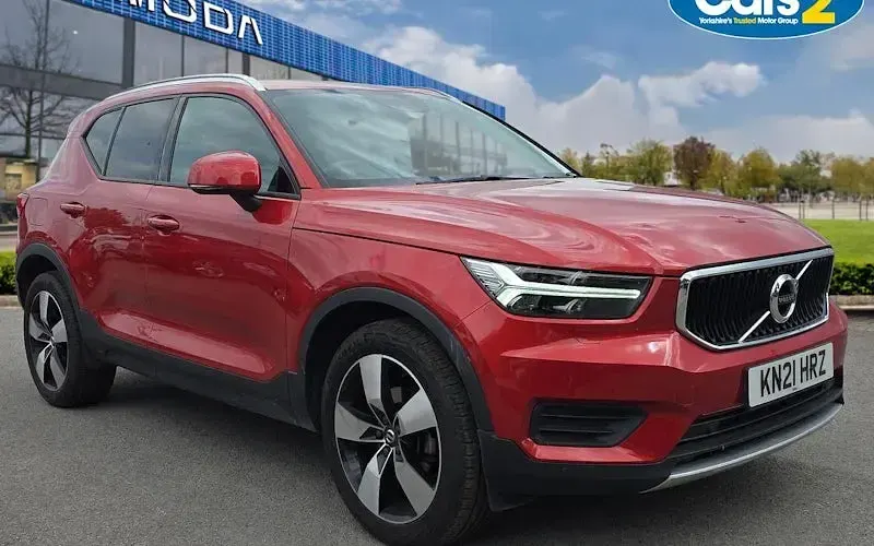 Used Volvo XC40 Momentum 163 HP (119 kW) 2021 SUV