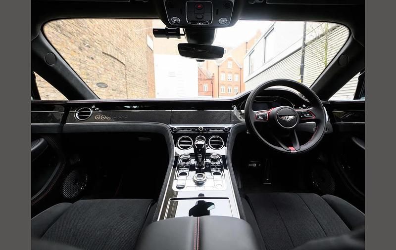 Used Bentley Continental GT 650 HP (478 kW) 2023 Green Coupe