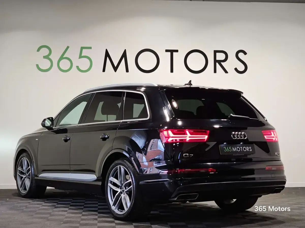 Used Audi Q7 S-Line 286 HP (210 kW) 2019 Black SUV