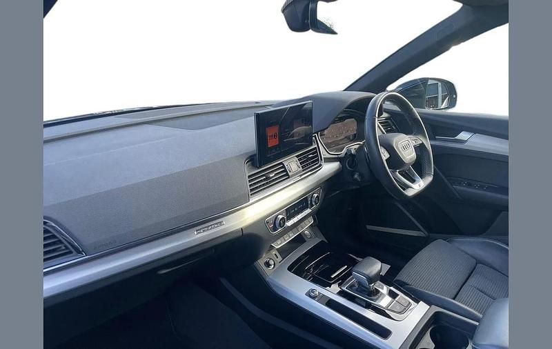 Used Audi Q5 S-Line 200 HP (147 kW) 2022 Black SUV